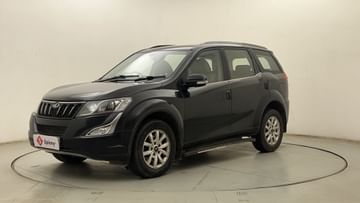 2017 Mahindra XUV500 W8 AT