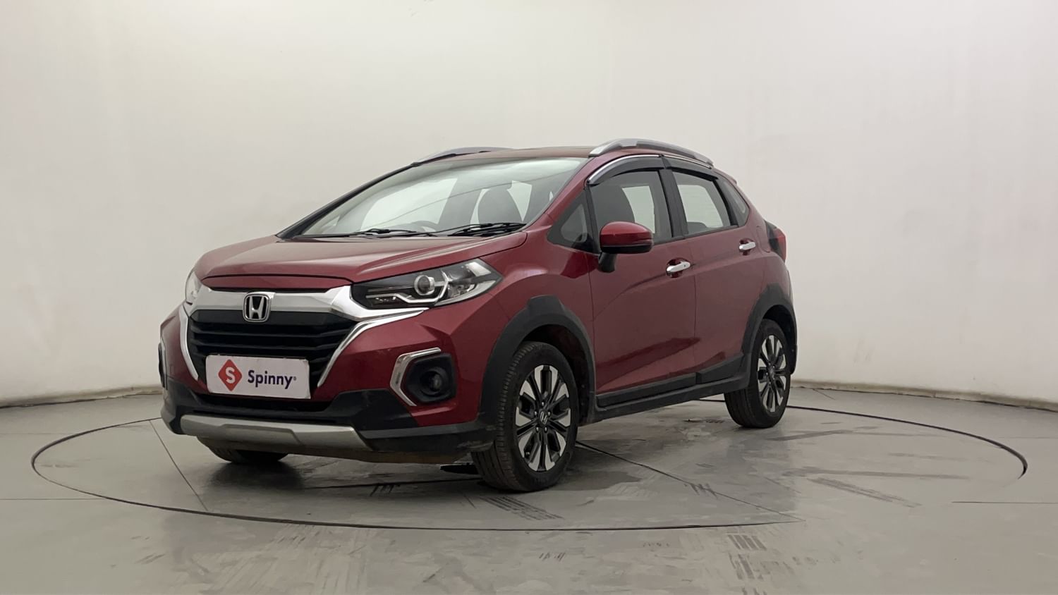 LEFT FRONT CORNER VIEW