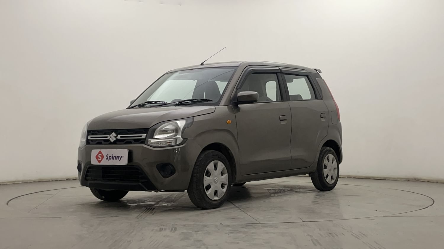 LEFT FRONT CORNER VIEW