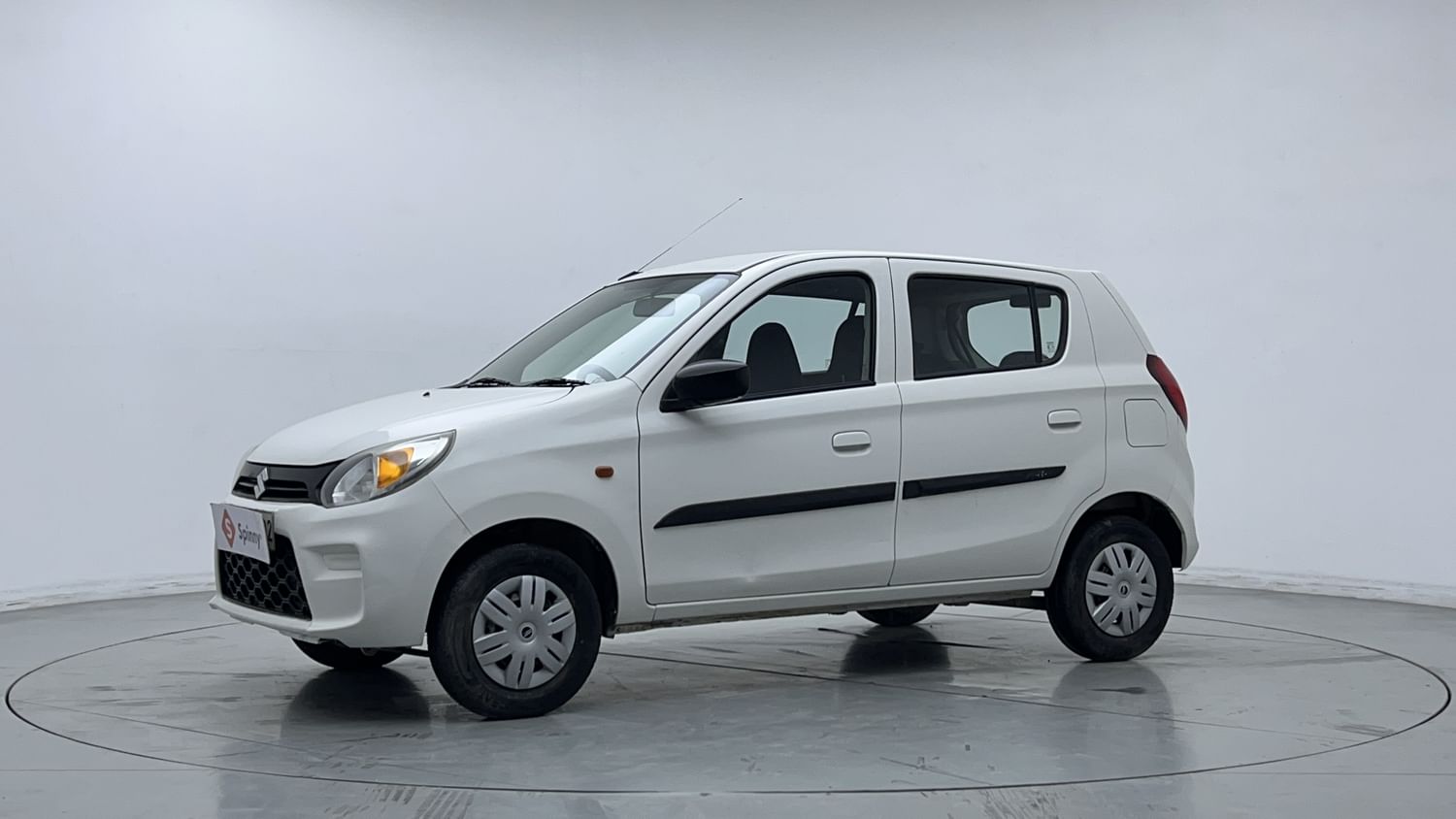 LEFT FRONT CORNER VIEW