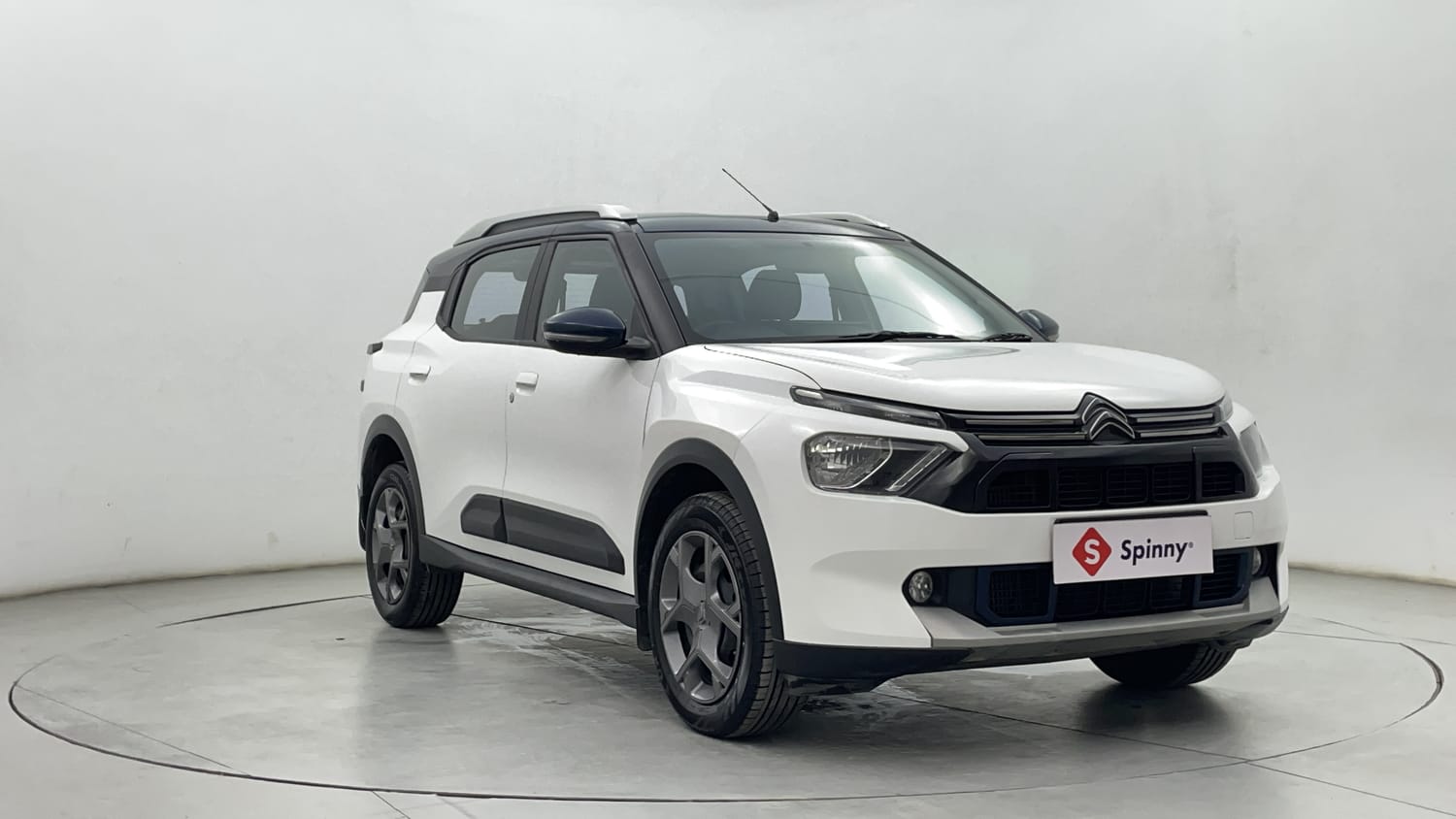 New Citroen C3 AIRCROSS exterior RIGHT FRONT CORNER VIEW