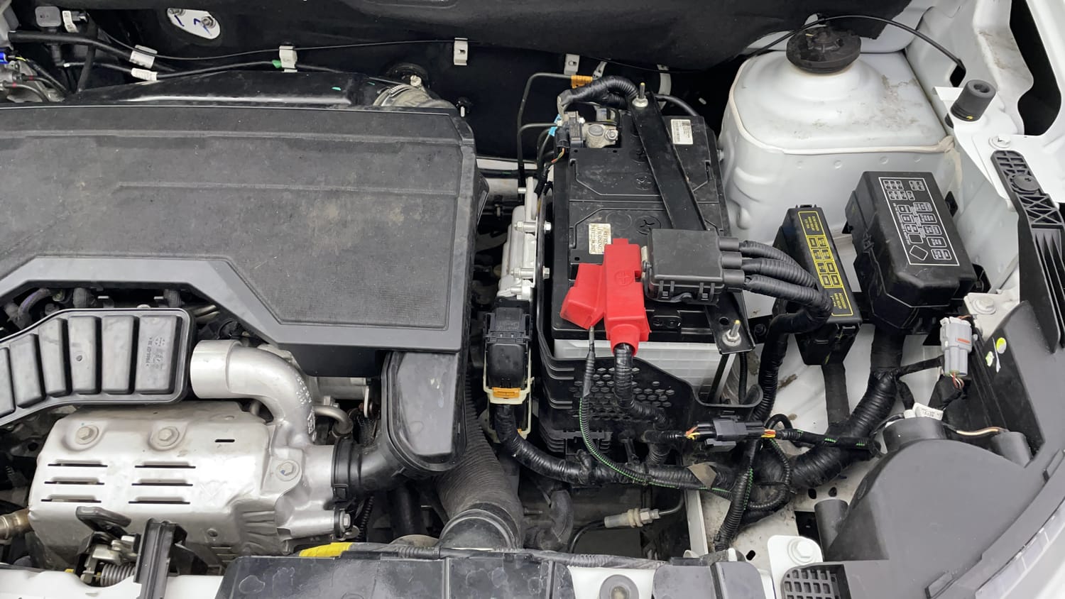 New Citroen C3 AIRCROSS engine ENGINE LEFT SIDE VIEW