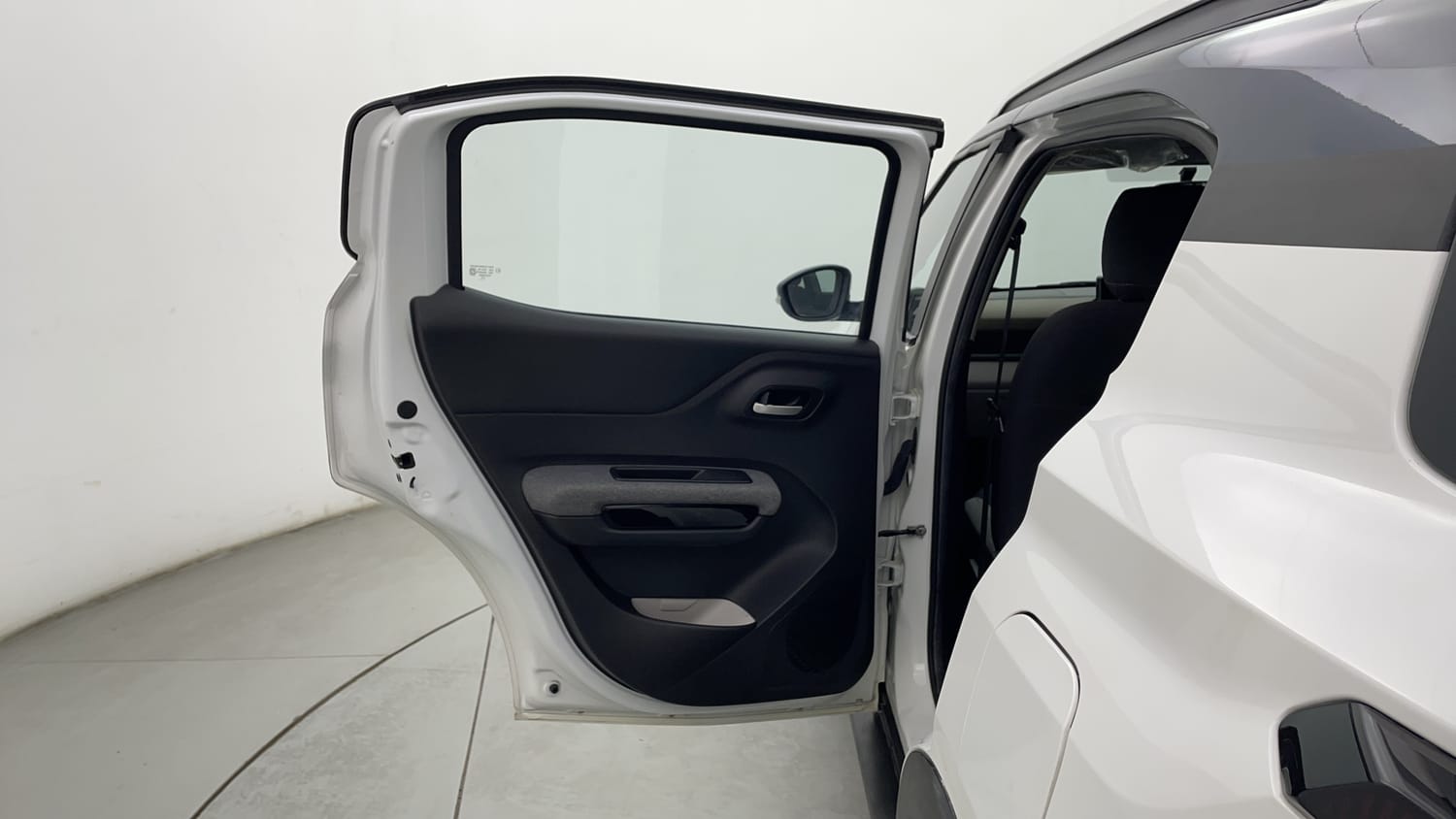 New Citroen C3 AIRCROSS interior LEFT REAR DOOR OPEN VIEW