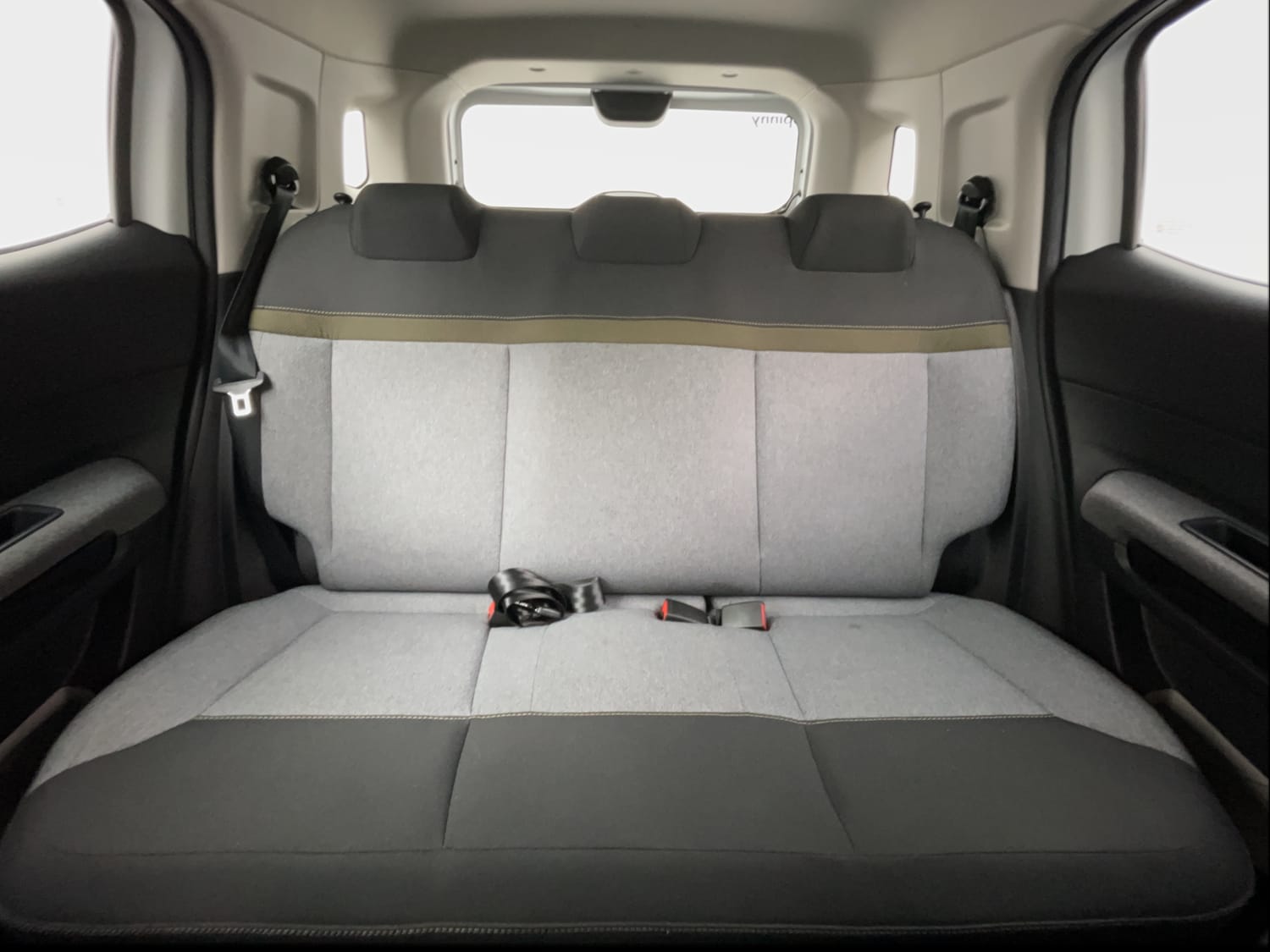 New Citroen C3 AIRCROSS interior REAR SEAT CONDITION VIEW