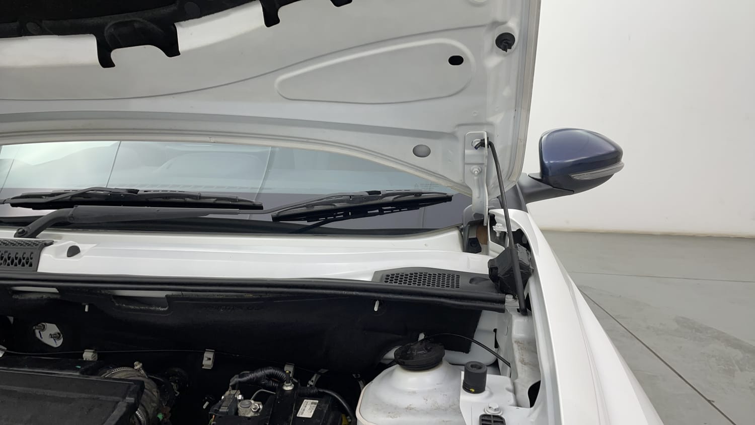 New Citroen C3 AIRCROSS engine ENGINE LEFT SIDE HINGE & APRON VIEW