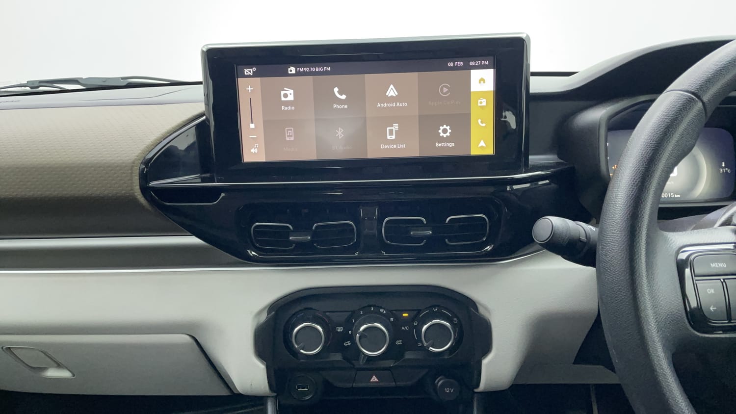 New Citroen C3 AIRCROSS interior MUSIC SYSTEM & AC CONTROL VIEW