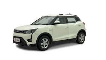 Used 2022 Mahindra XUV 300 W6 1.2 Petrol AMT Petrol Automatic Image