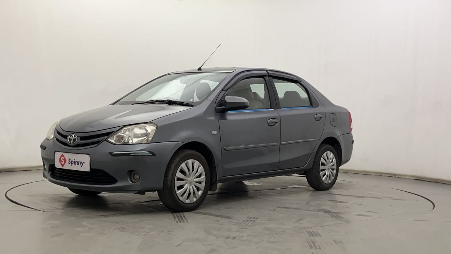 LEFT FRONT CORNER VIEW