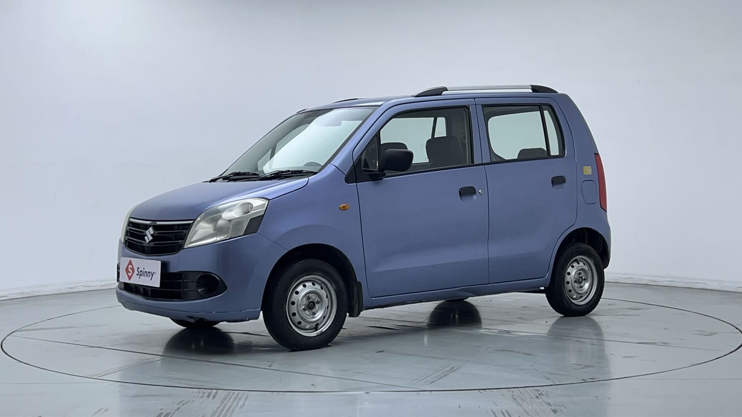 LEFT FRONT CORNER VIEW