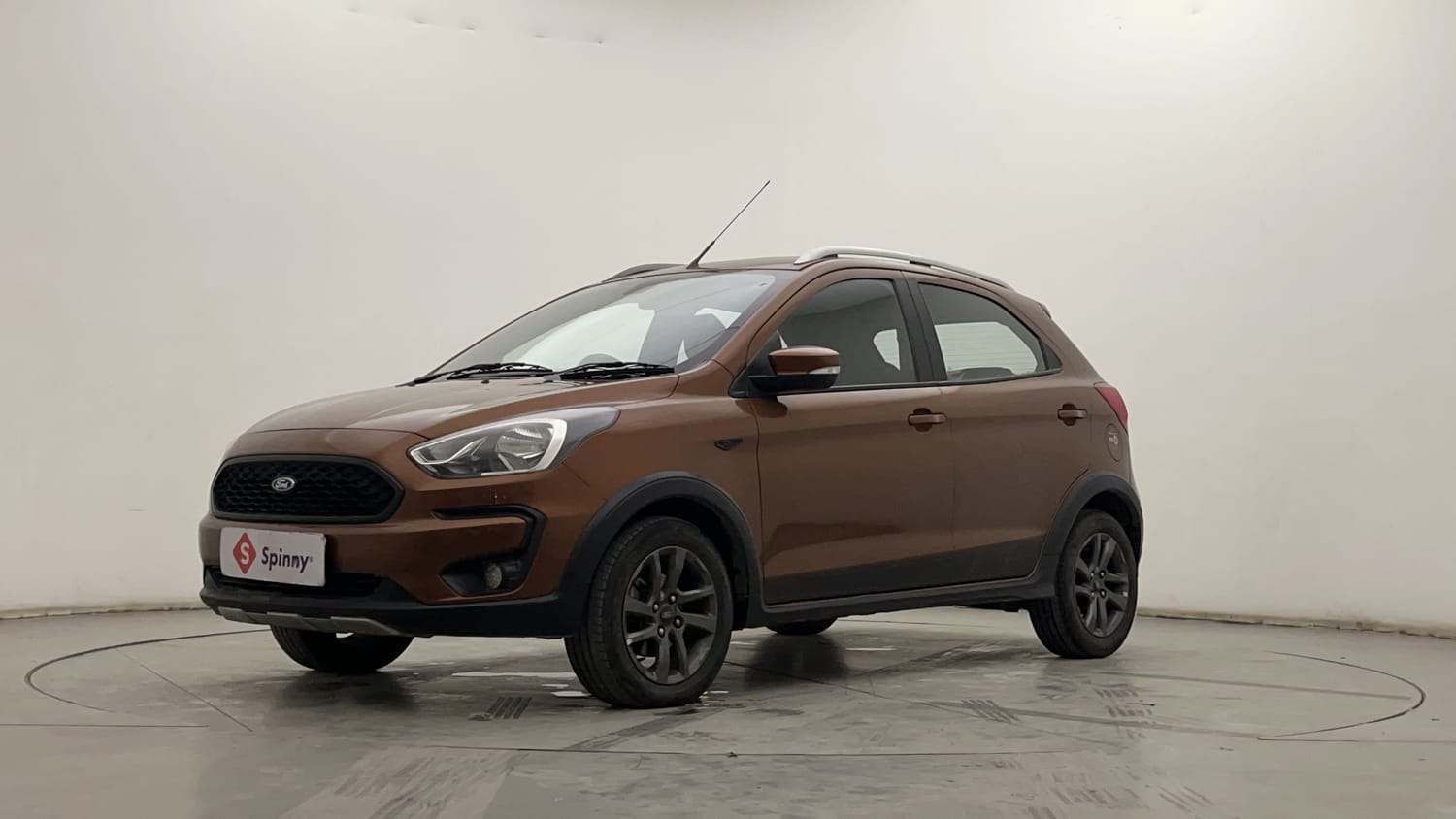 LEFT FRONT CORNER VIEW