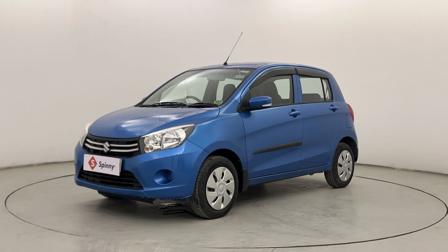 LEFT FRONT CORNER VIEW