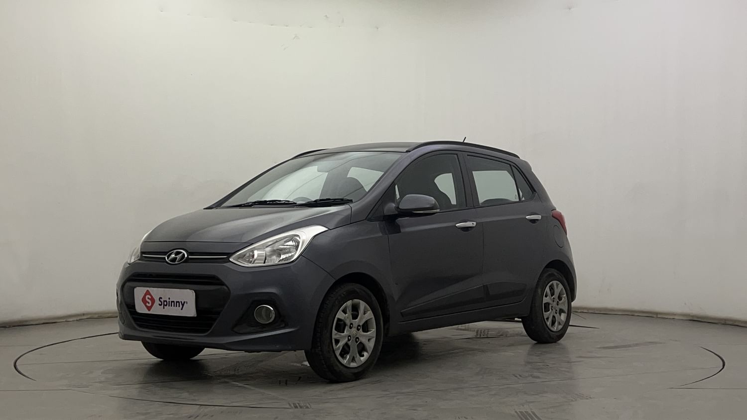 LEFT FRONT CORNER VIEW