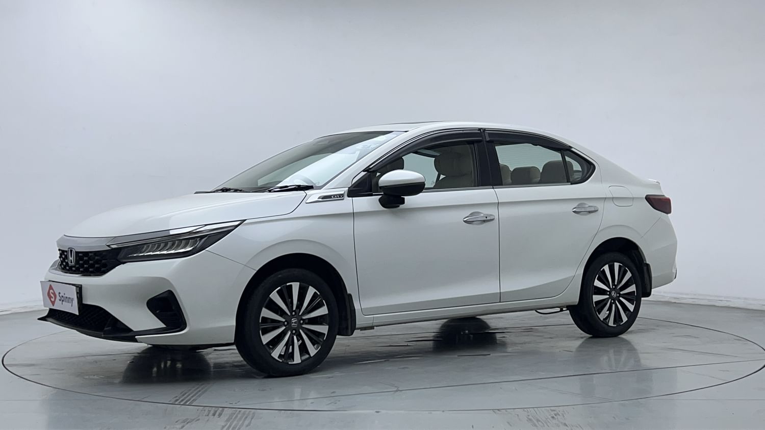 LEFT FRONT CORNER VIEW