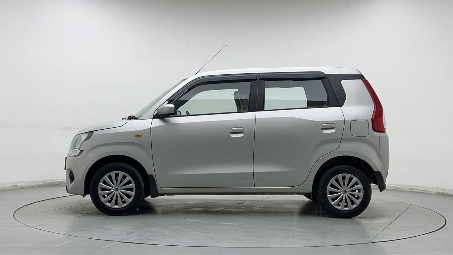 Used 2022 Maruti Suzuki Wagon R ZXI 1.2 in New Delhi, India at