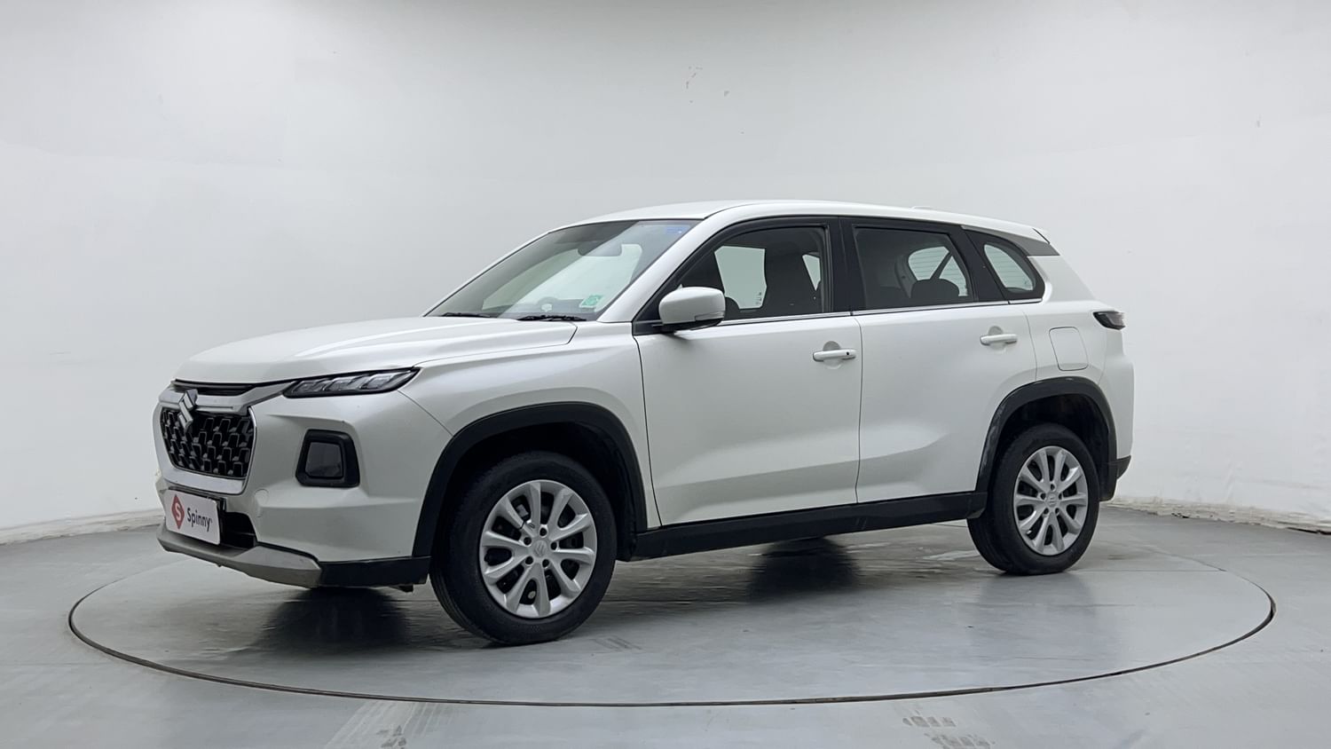 LEFT FRONT CORNER VIEW