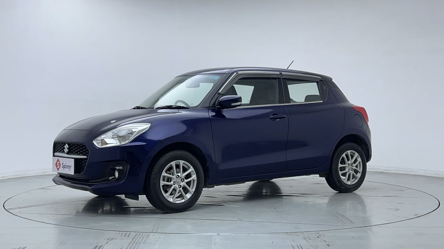 LEFT FRONT CORNER VIEW