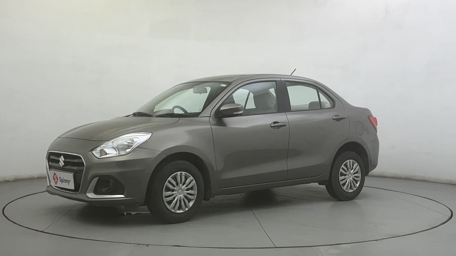 LEFT FRONT CORNER VIEW