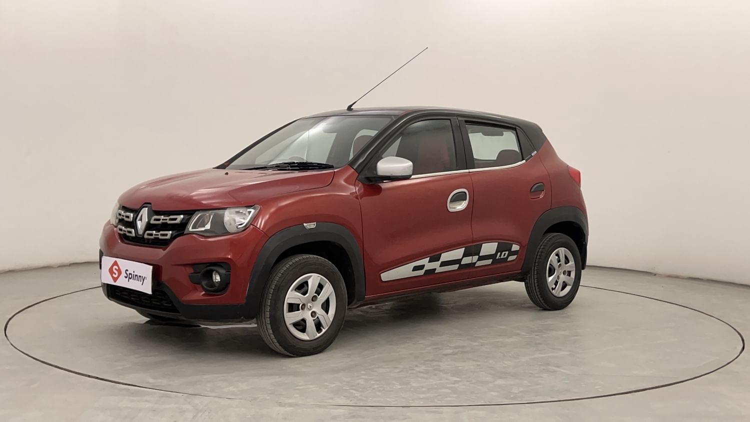 LEFT FRONT CORNER VIEW