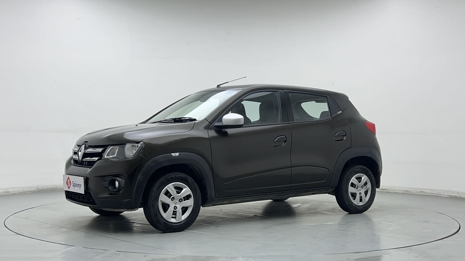 LEFT FRONT CORNER VIEW