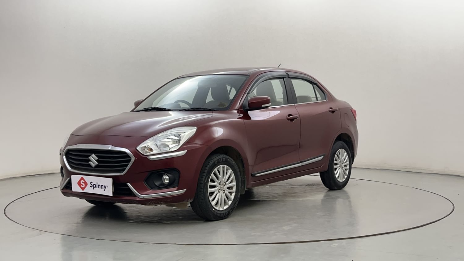 LEFT FRONT CORNER VIEW