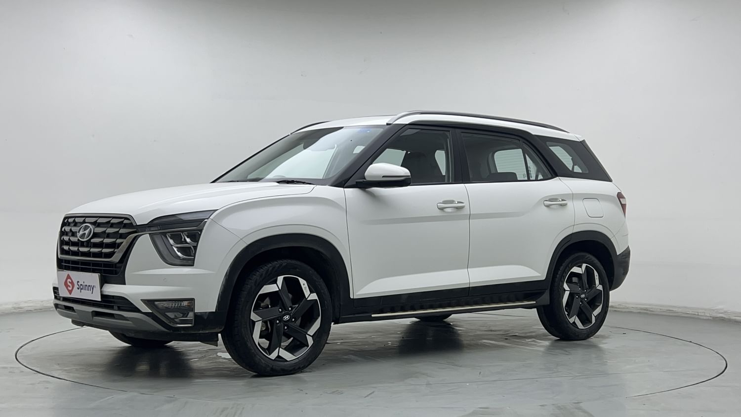 LEFT FRONT CORNER VIEW