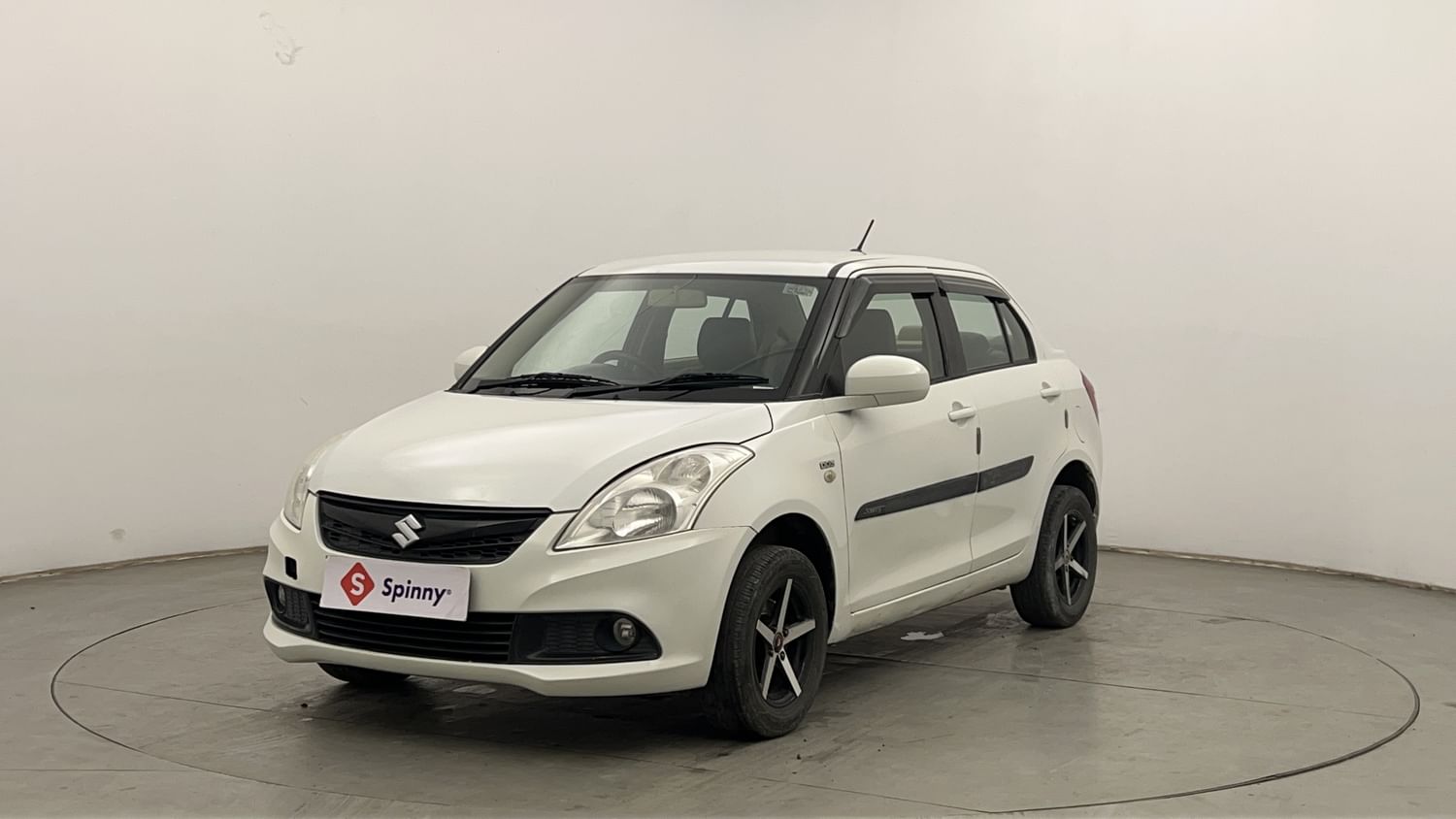 LEFT FRONT CORNER VIEW