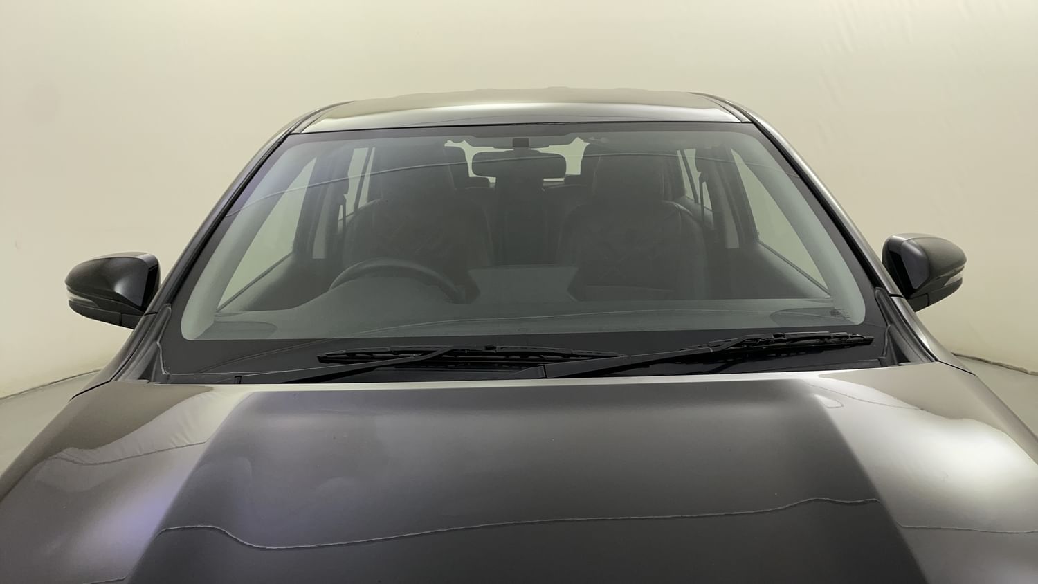 New Toyota Innova Hycross exterior FRONT WINDSHIELD VIEW
