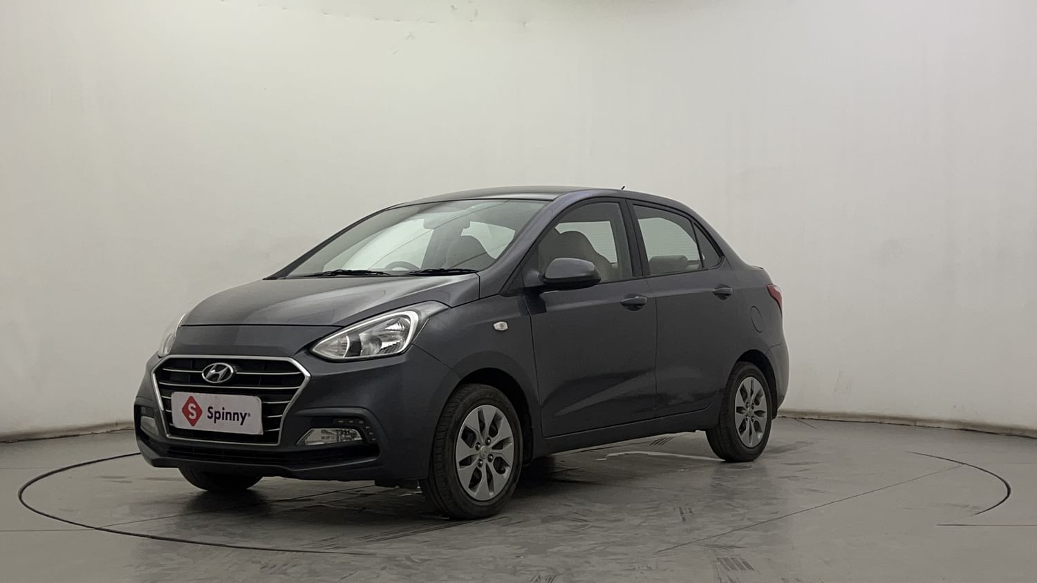 LEFT FRONT CORNER VIEW