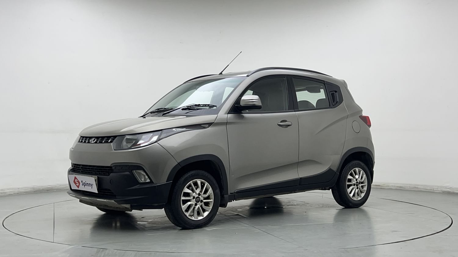 LEFT FRONT CORNER VIEW