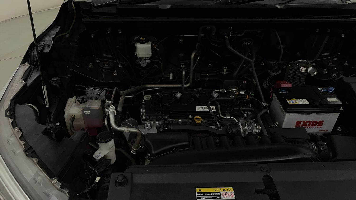 New Toyota Innova Hycross engine ENGINE RIGHT SIDE VIEW