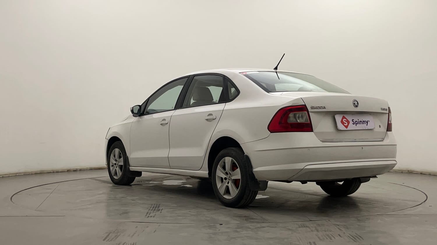 2016 Skoda Rapid - 3