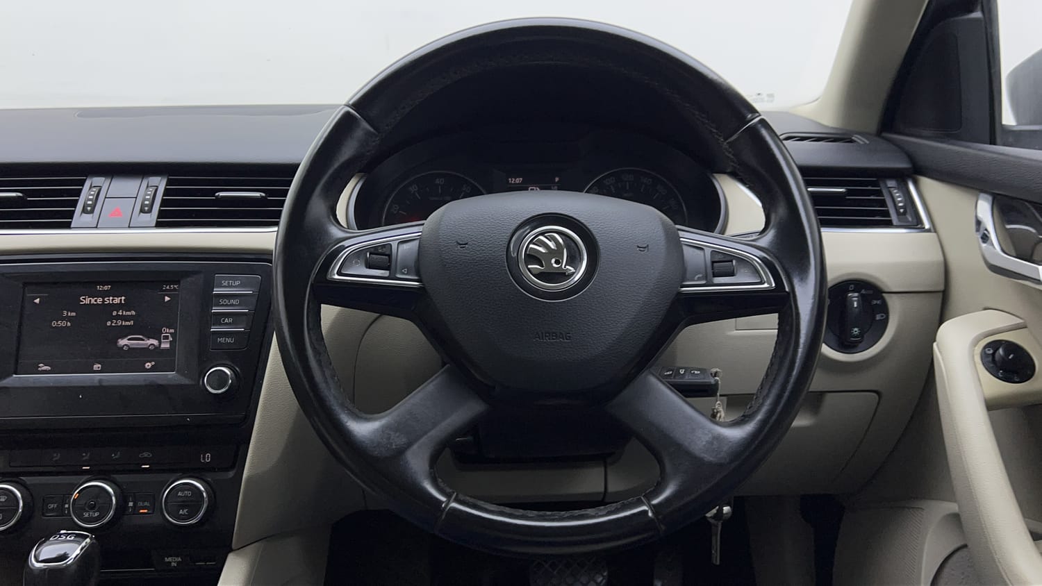 New Skoda Octavia interior STEERING VIEW