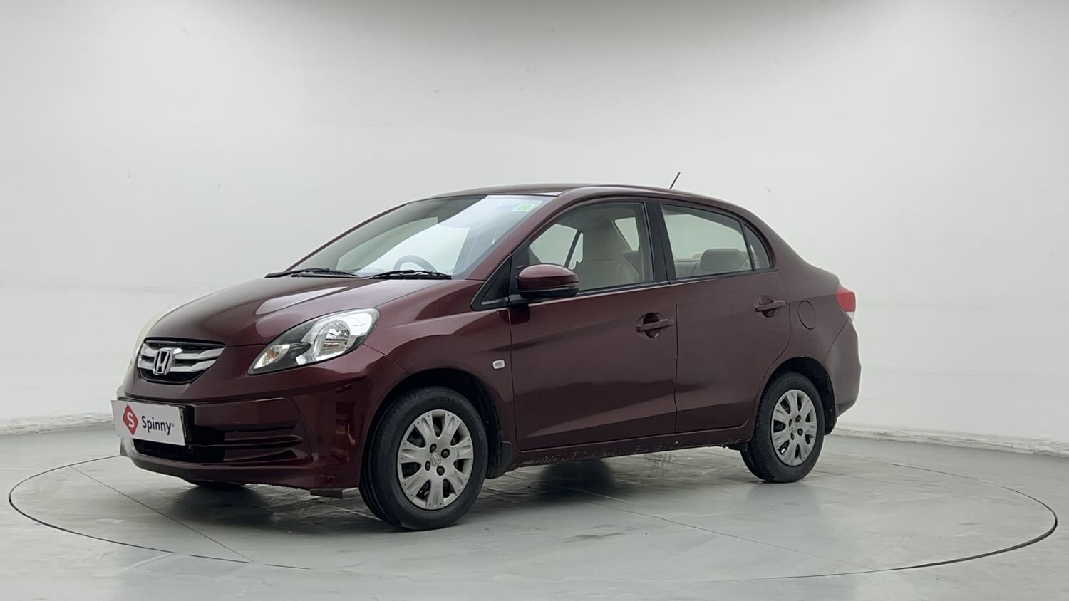 LEFT FRONT CORNER VIEW