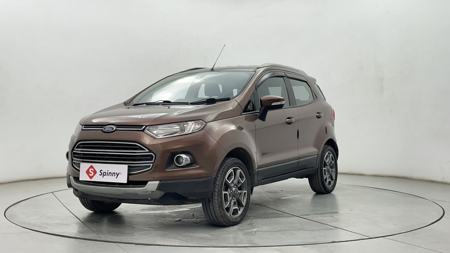 LEFT FRONT CORNER VIEW