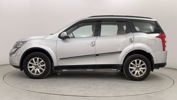 Used 2016 Mahindra XUV500 W10 AT Diesel Automatic Image