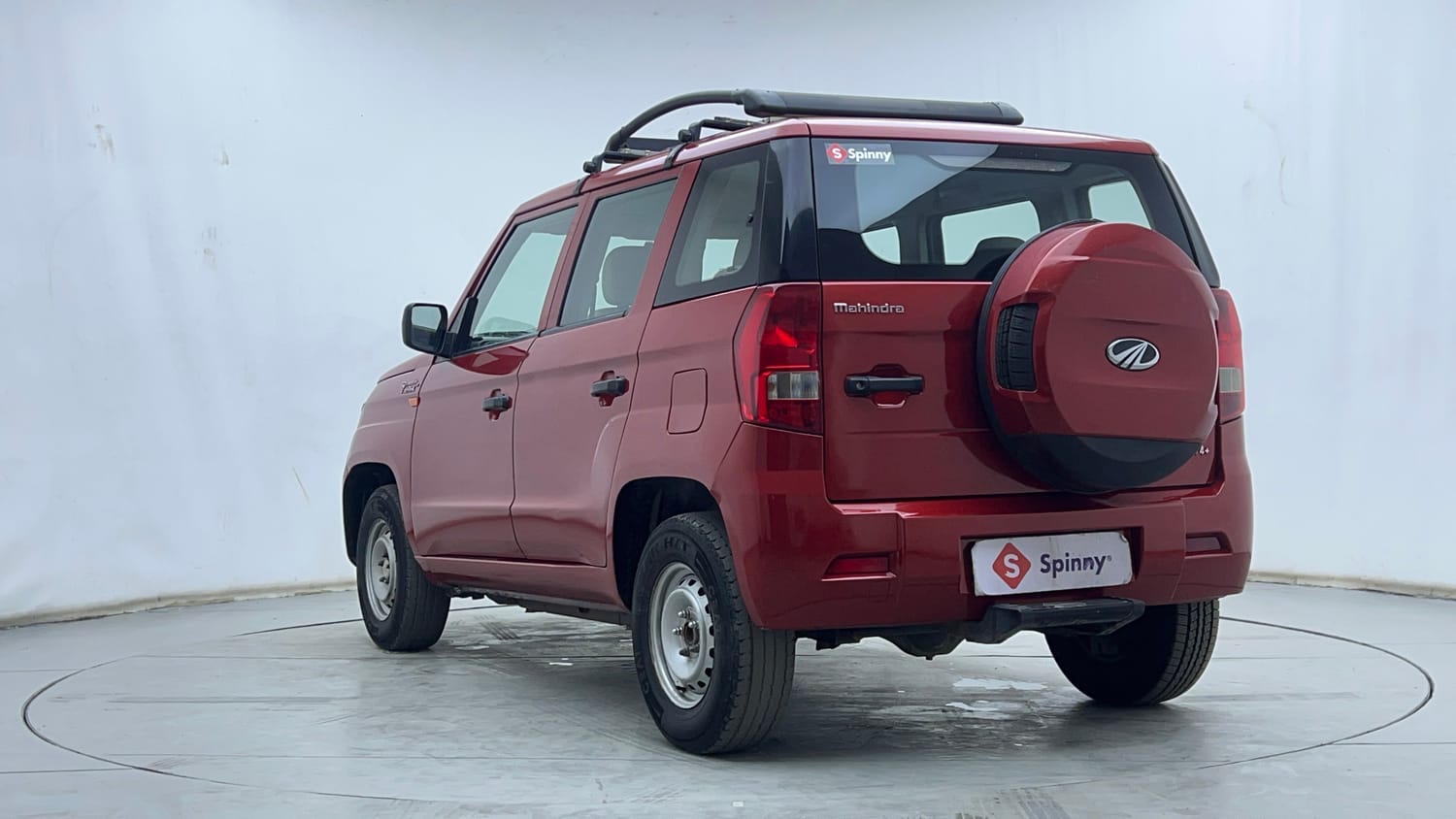 2018 Mahindra TUV300 - 3