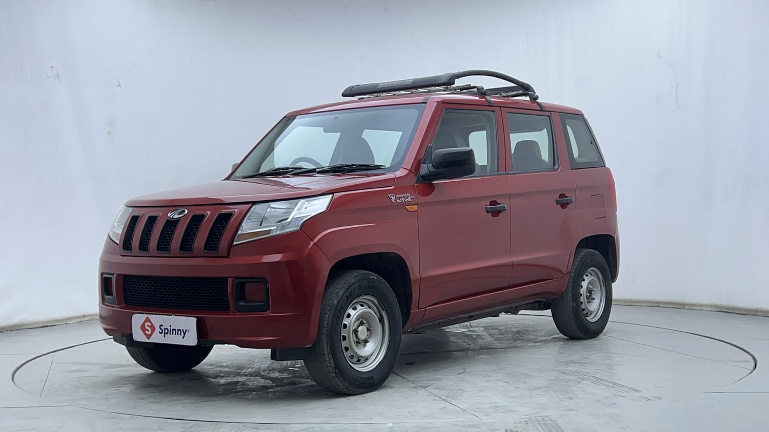 2018 Mahindra TUV300 T4 Plus