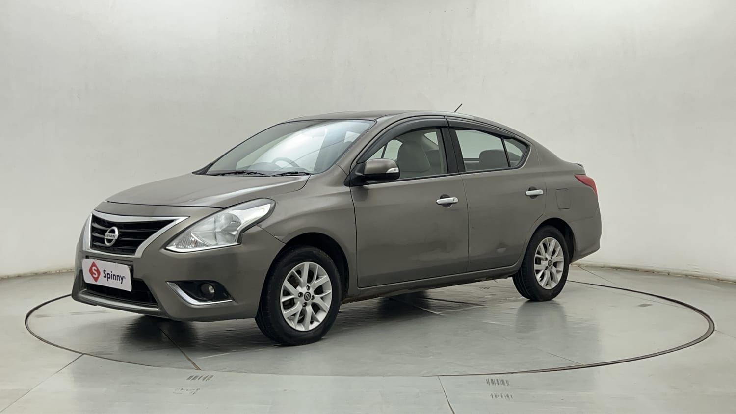 2017 Nissan Sunny XV CVT