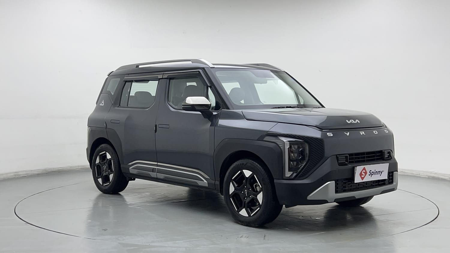 New Kia Syros exterior RIGHT FRONT CORNER VIEW