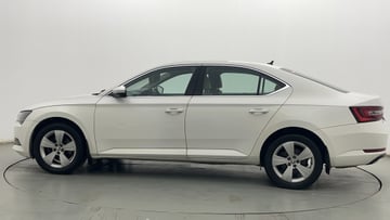 Used 2017 Skoda Superb Style TDI AT Diesel Automatic Image