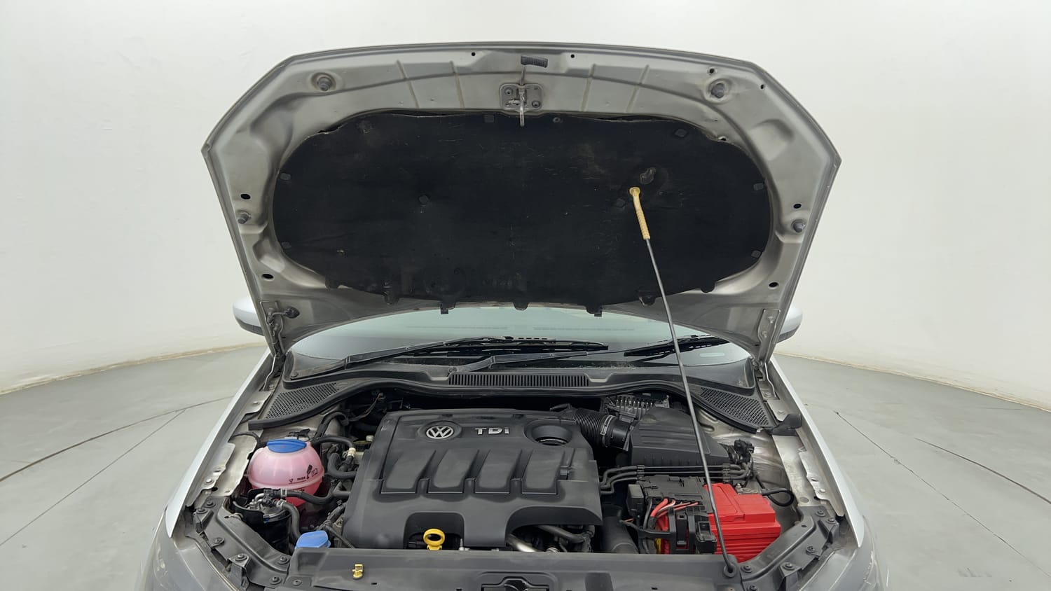 New Volkswagen Vento engine ENGINE & BONNET OPEN FRONT VIEW