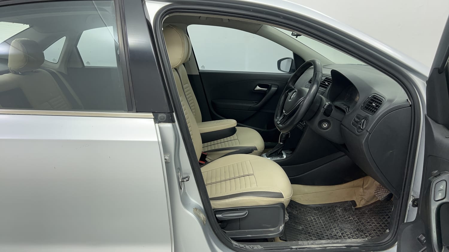 New Volkswagen Vento interior RIGHT SIDE FRONT DOOR CABIN VIEW