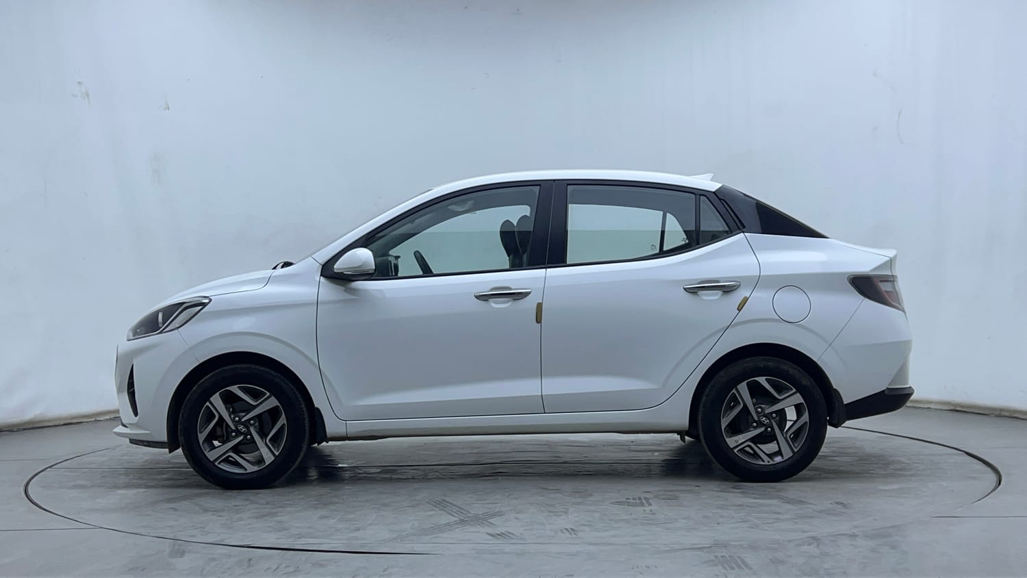 2022 Hyundai Aura - 2