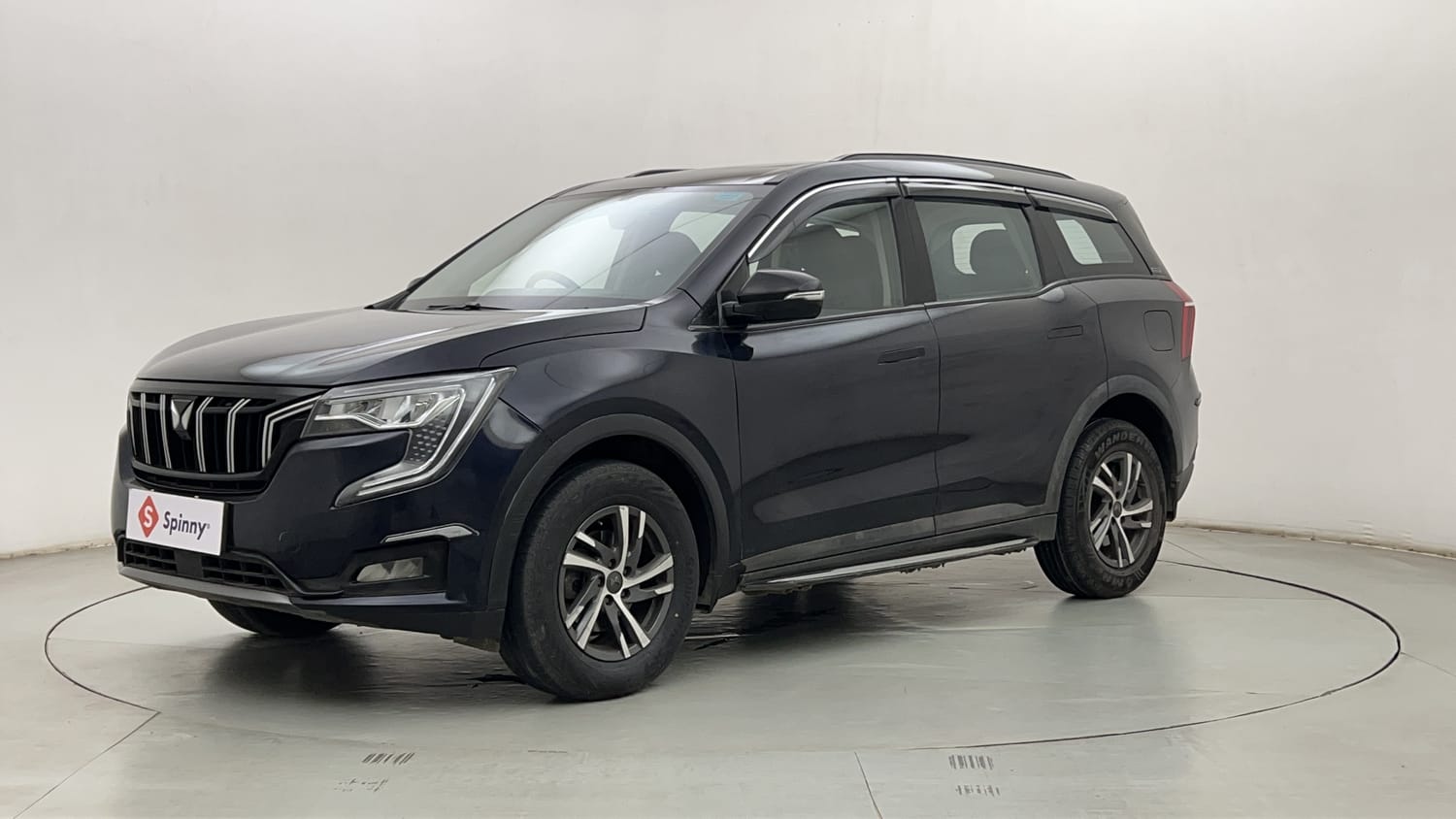 2023 Mahindra XUV700 AX 5 Petrol AT 5 STR