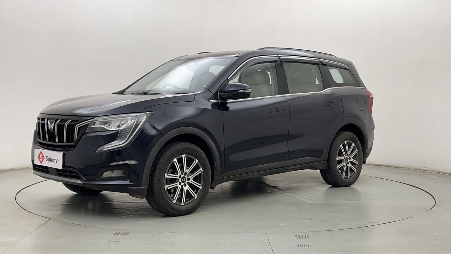 2024 Mahindra XUV700 AX7 Petrol AT 7 STR