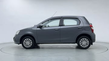 Used 2017 Toyota Etios Liva V Petrol Manual Image