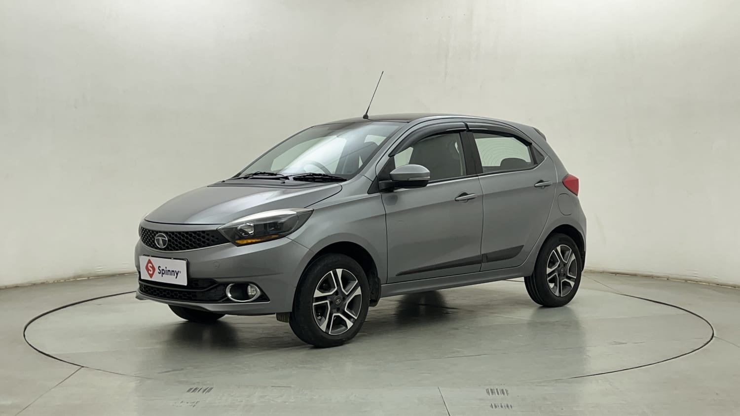 2019 Tata Tiago Revotron XZ Plus Dual Tone
