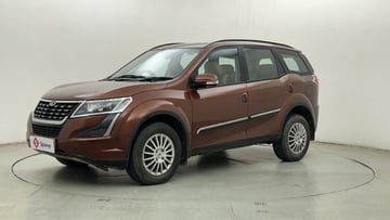 Used 2020 Mahindra XUV500 W7 AT Diesel Automatic Image
