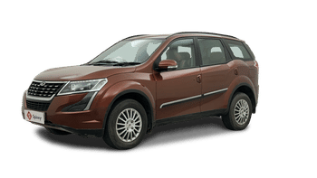 Used 2020 Mahindra XUV500 W7 AT Diesel Automatic Image