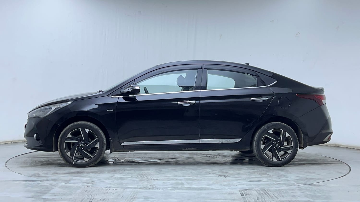 2022 Hyundai Verna - 2